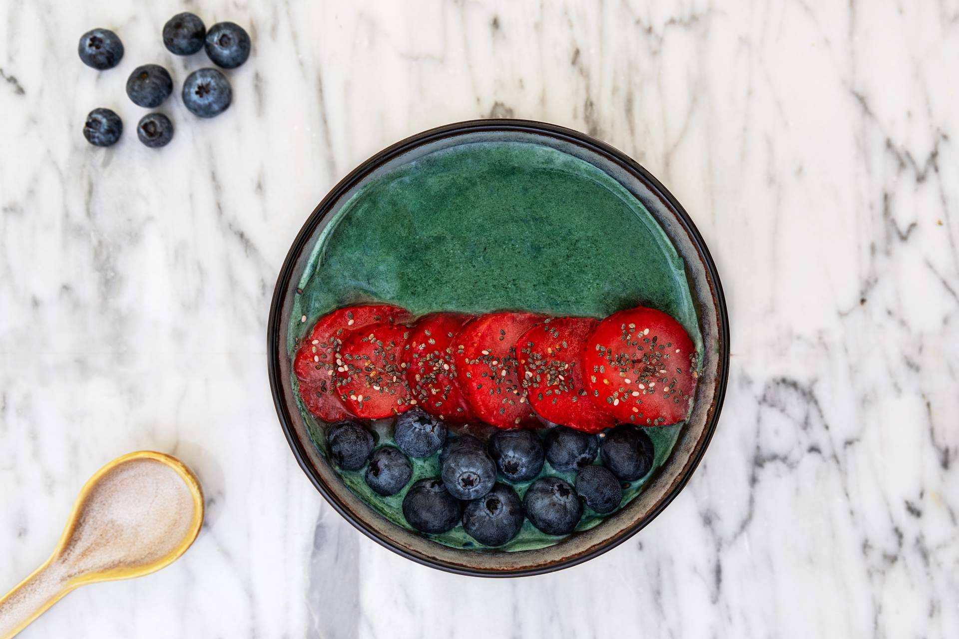 Blauver impulsa la producción artesanal de espirulina ecológica fresca en España