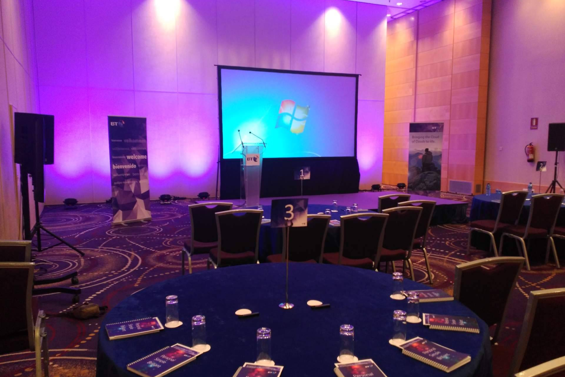 Soluciones profesionales de alquiler sonido eventos para actos corporativos en Barcelona