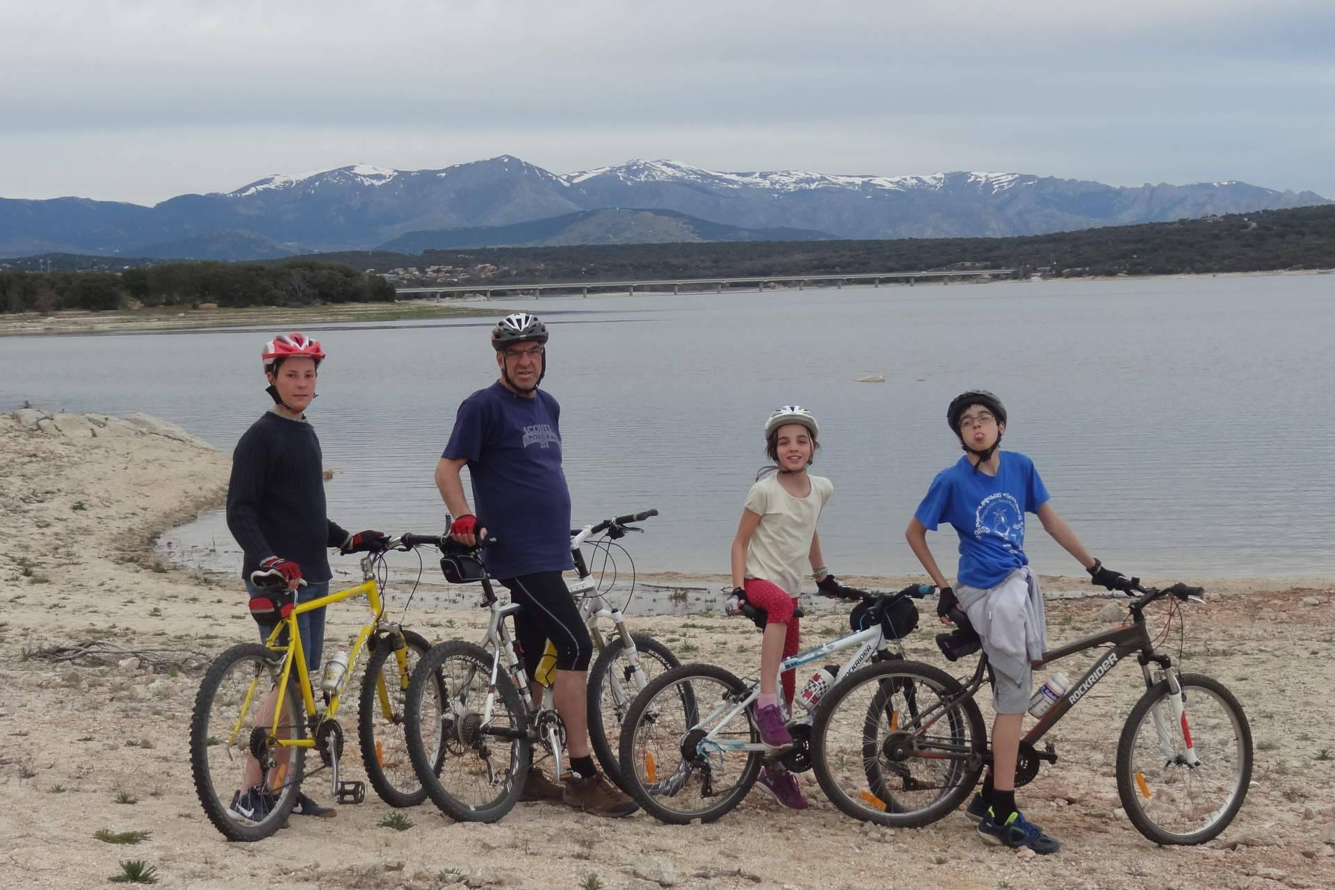 Aventuro.org une culturas a través de intercambios internacionales entre familias con hijos de 9 a 16 años