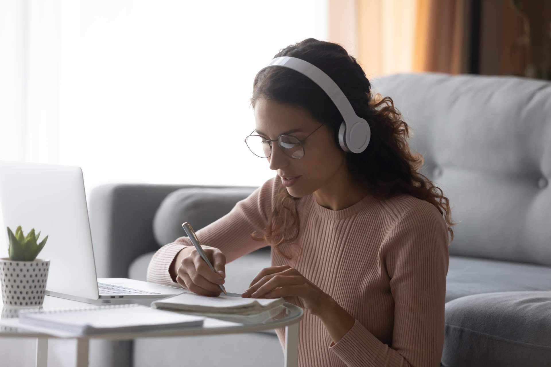 Formación online para aprender alemán desde cero con apoyo de una academia especializada