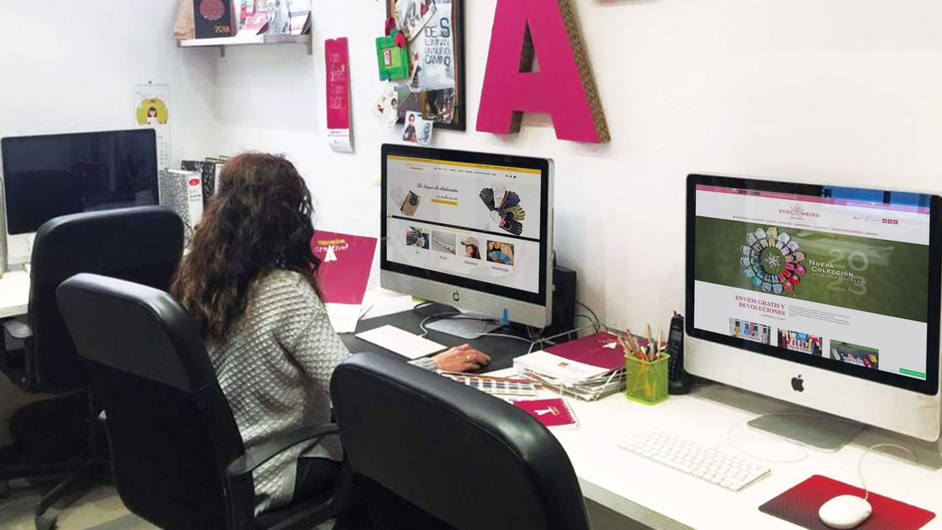 A2 Colores refuerza la imagen de marca con diseño gráfico y web en Madrid