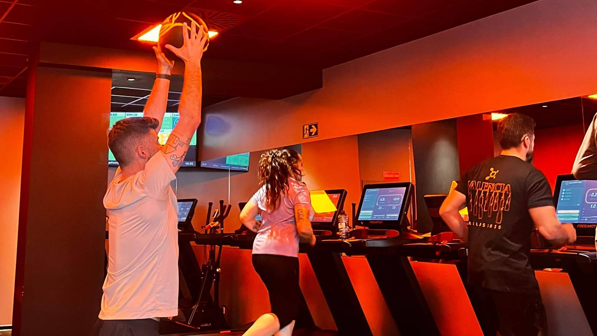 Orangetheory Fitness; la combinación de cardio y fuerza que cambia la forma de entrenar