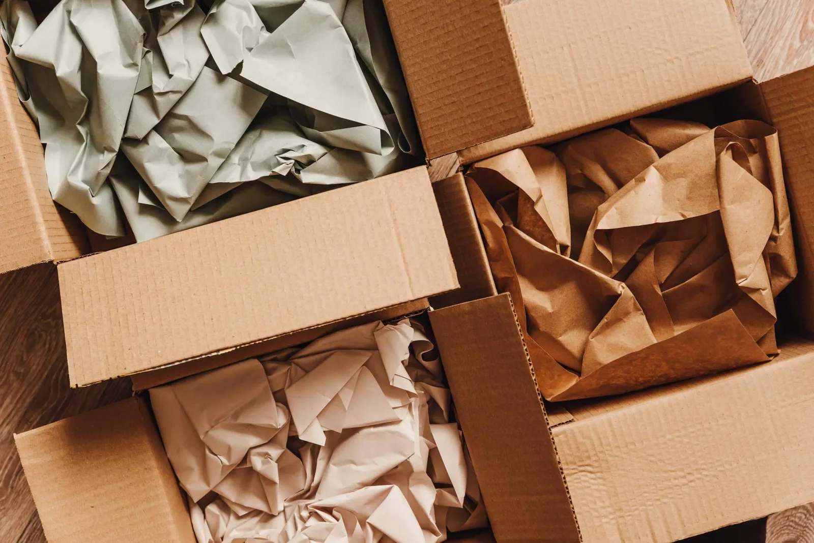 Cajeando facilita el embalaje con cajas de cartón adaptadas a diferentes productos y actividades